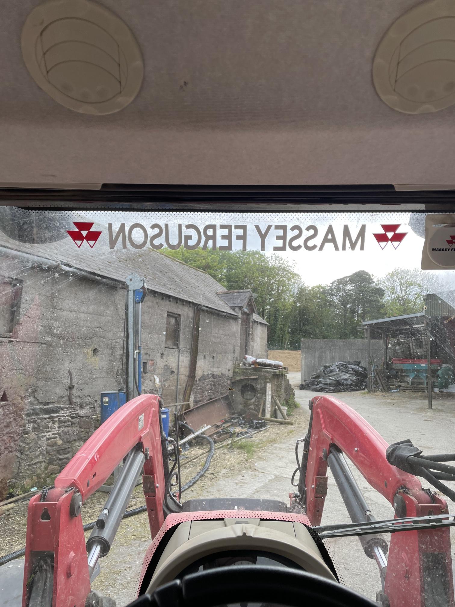 Massey ferguson Red/White