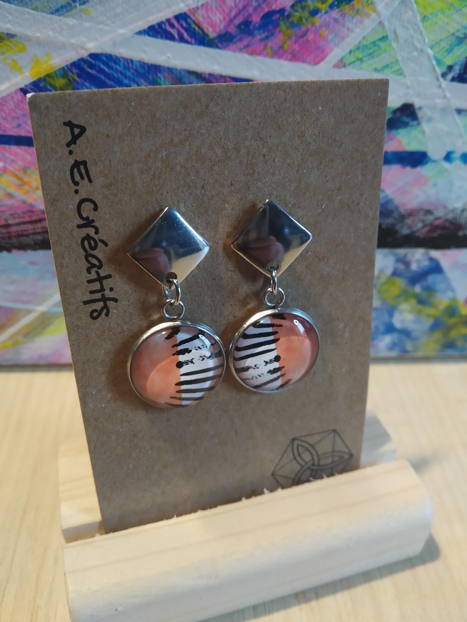 Boucles D&#039;oreilles Cabochons Couleurs Forme 