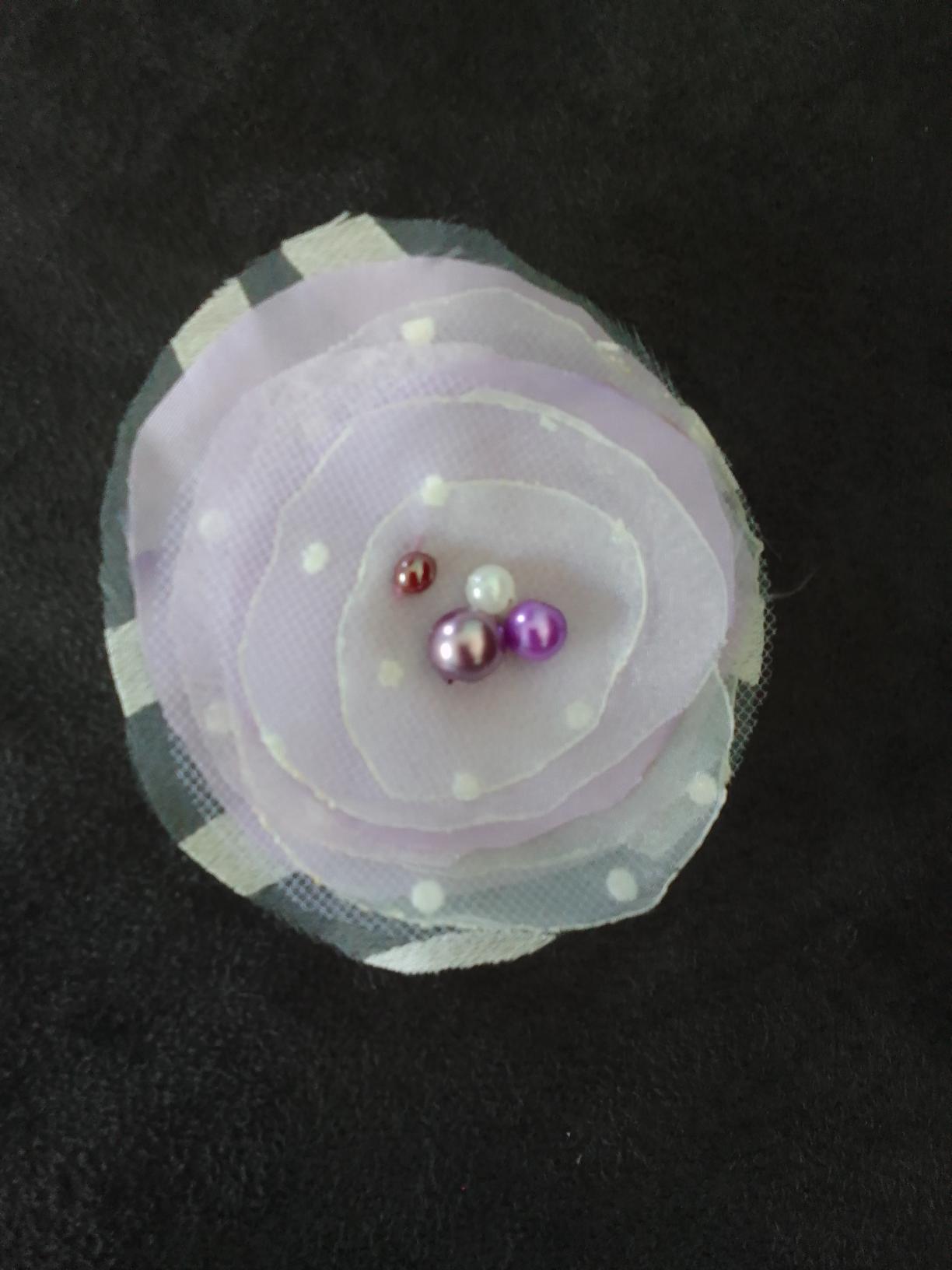 Broche Floeurette parme 