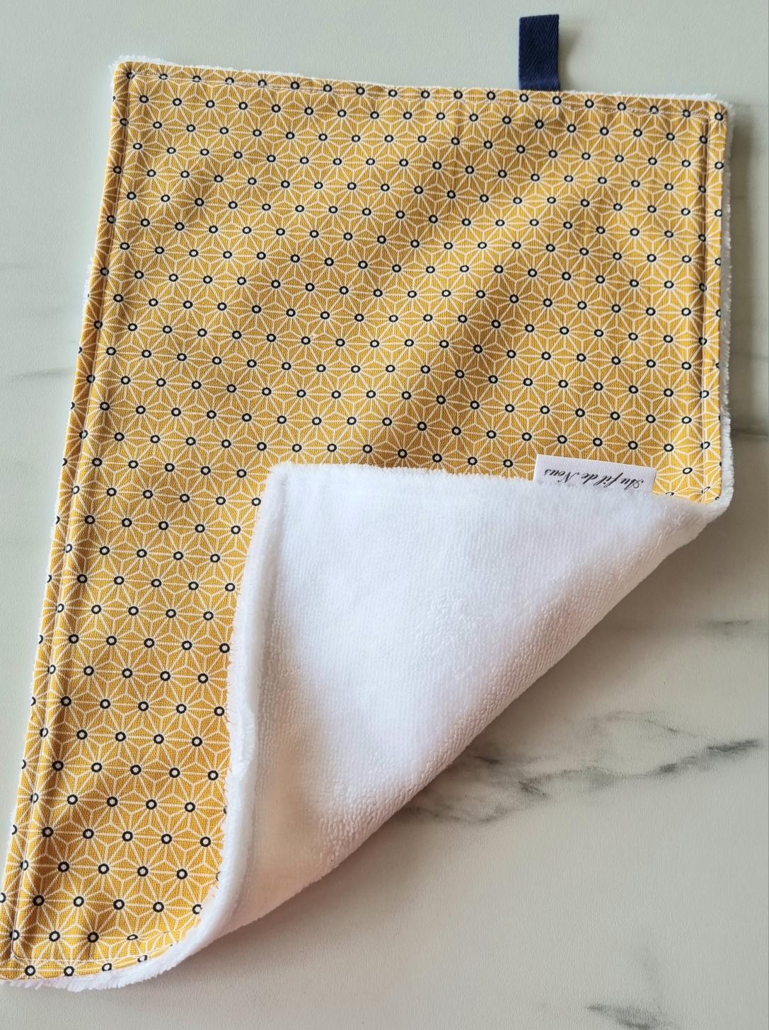 Serviette à mains à suspendre