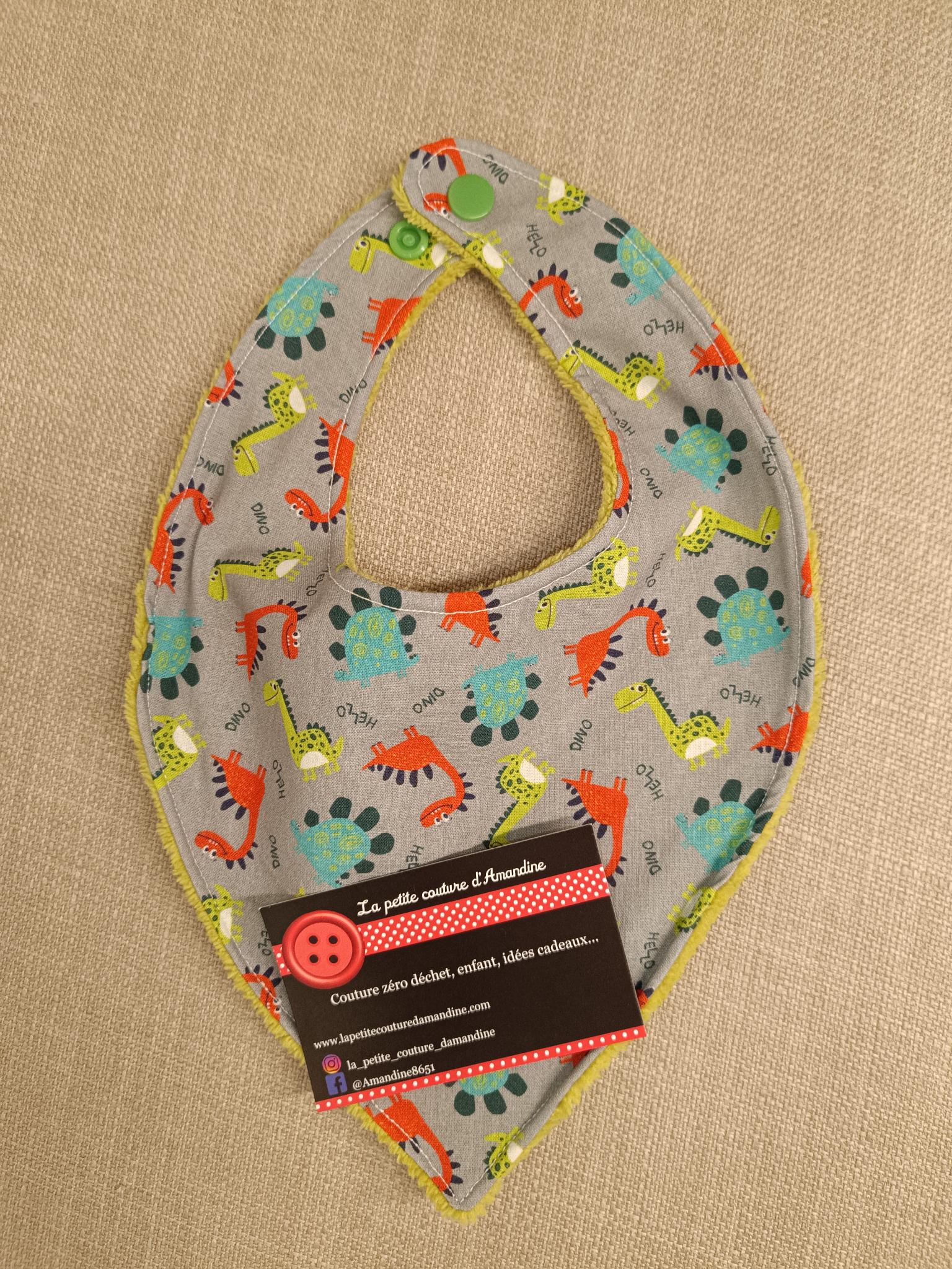Bavoir bandana dinosaure 