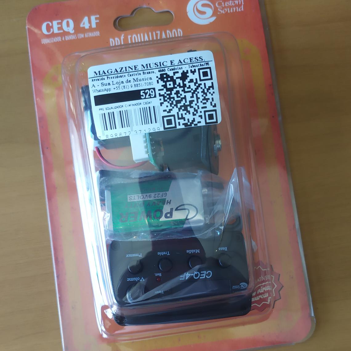 529 - Pré Equalizador Com Afinador CEQ4F