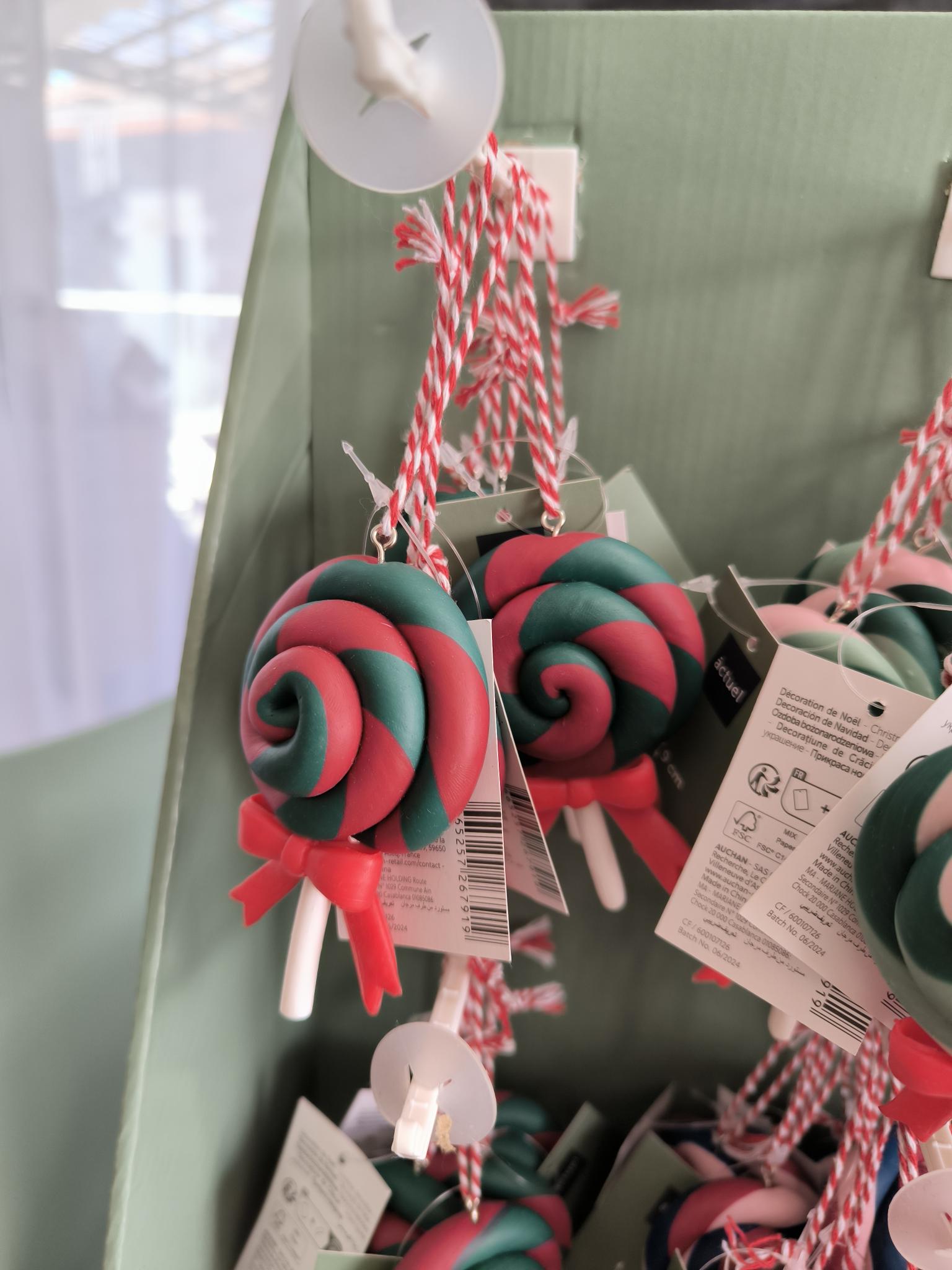 DÉCORATION SAPIN SUCETTE MODELE 2 (9 CM)