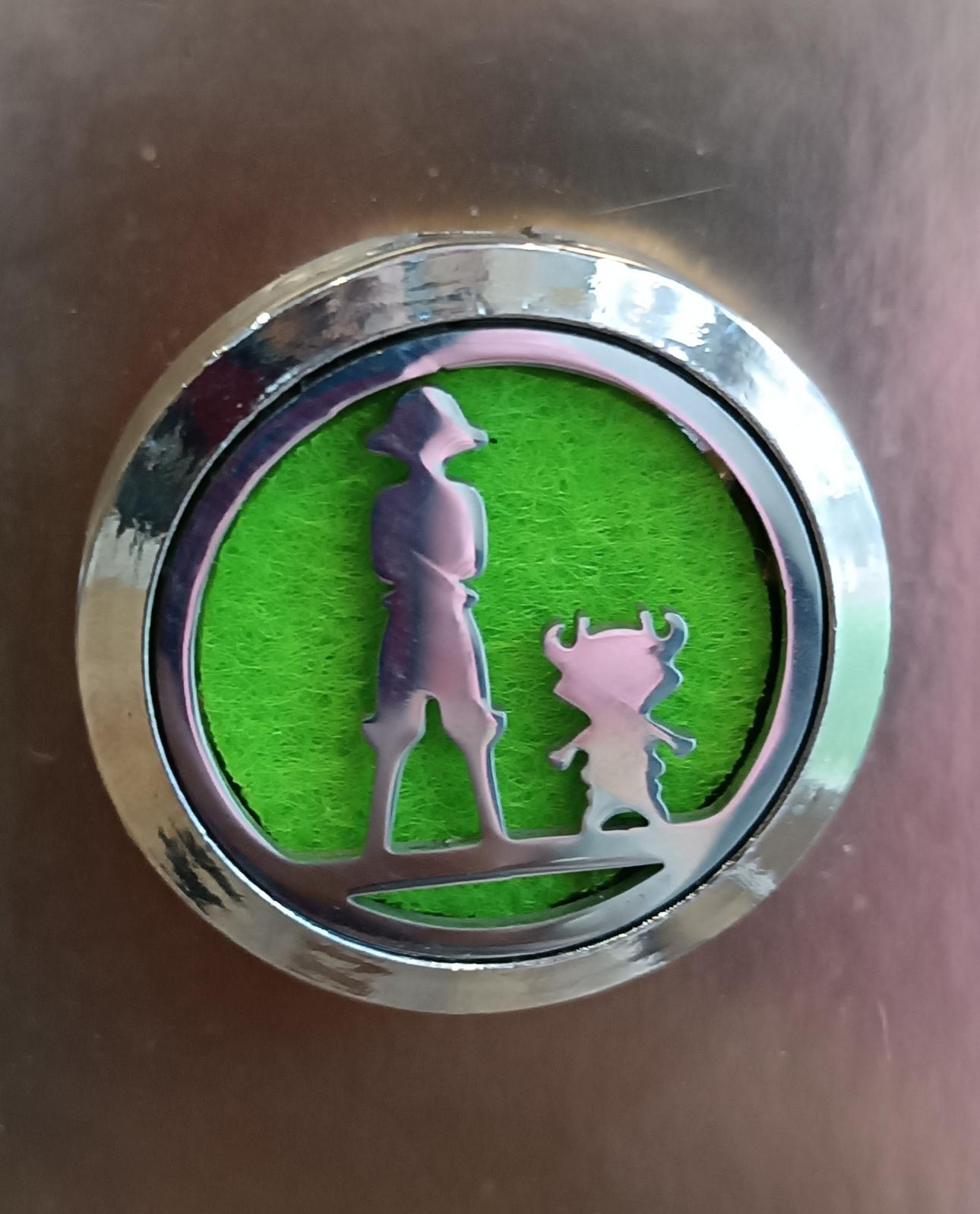 Désodorisant voiture aromatherapie couleur aléatoire one pièce luffy