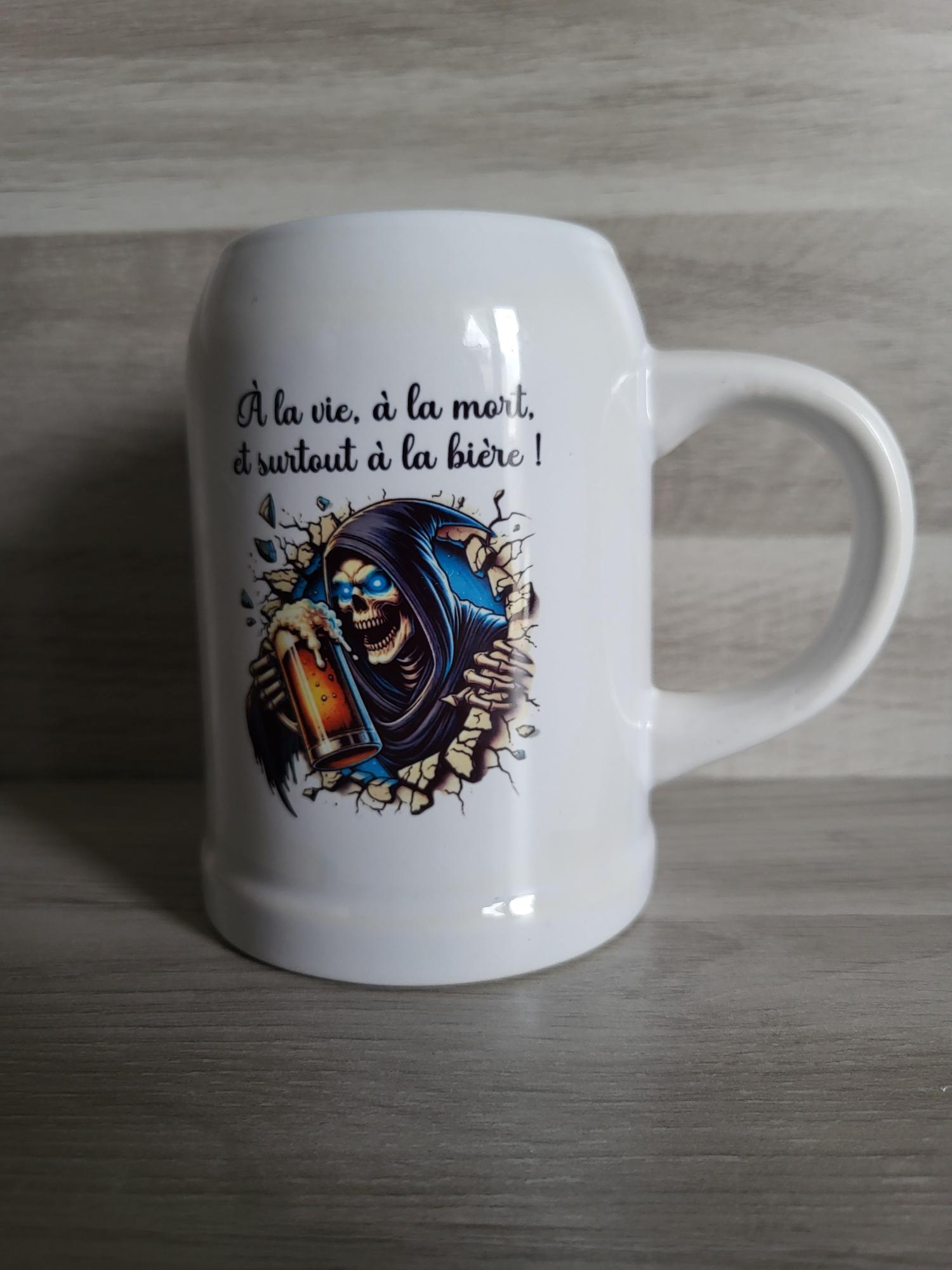Chope de bière gothique &quot;À la vie, à la mort&quot;