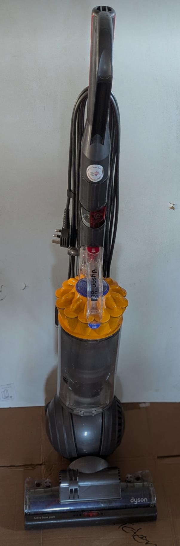 Dyson DC40 erp upright lightweight ball vacuum 