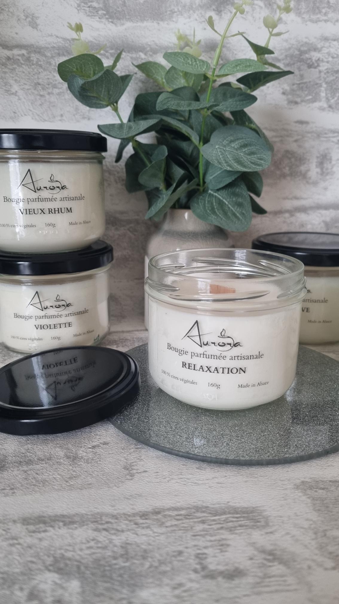 Pot avec couvercle et mèche en bois