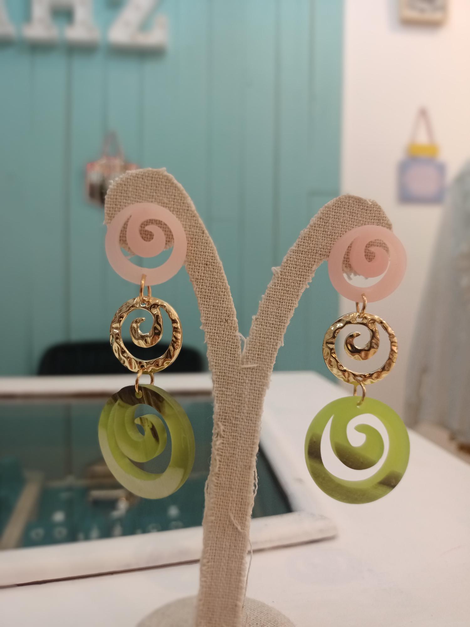 Pendientes Espiral resina y acero