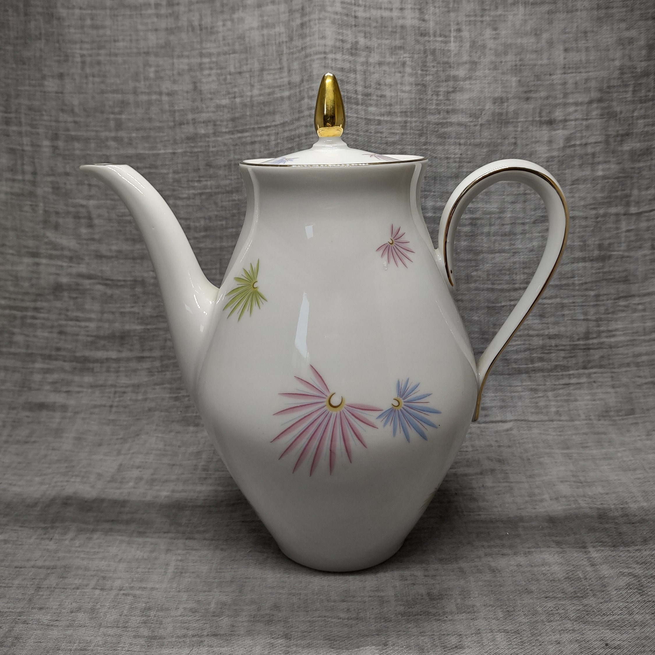 Rieber | Ronde Theepot Koffiepot met deksel (diameter 12 | hoogte 24 | breedte 23 cm van schenktuit tot handgreep) crème met goud | Vintage