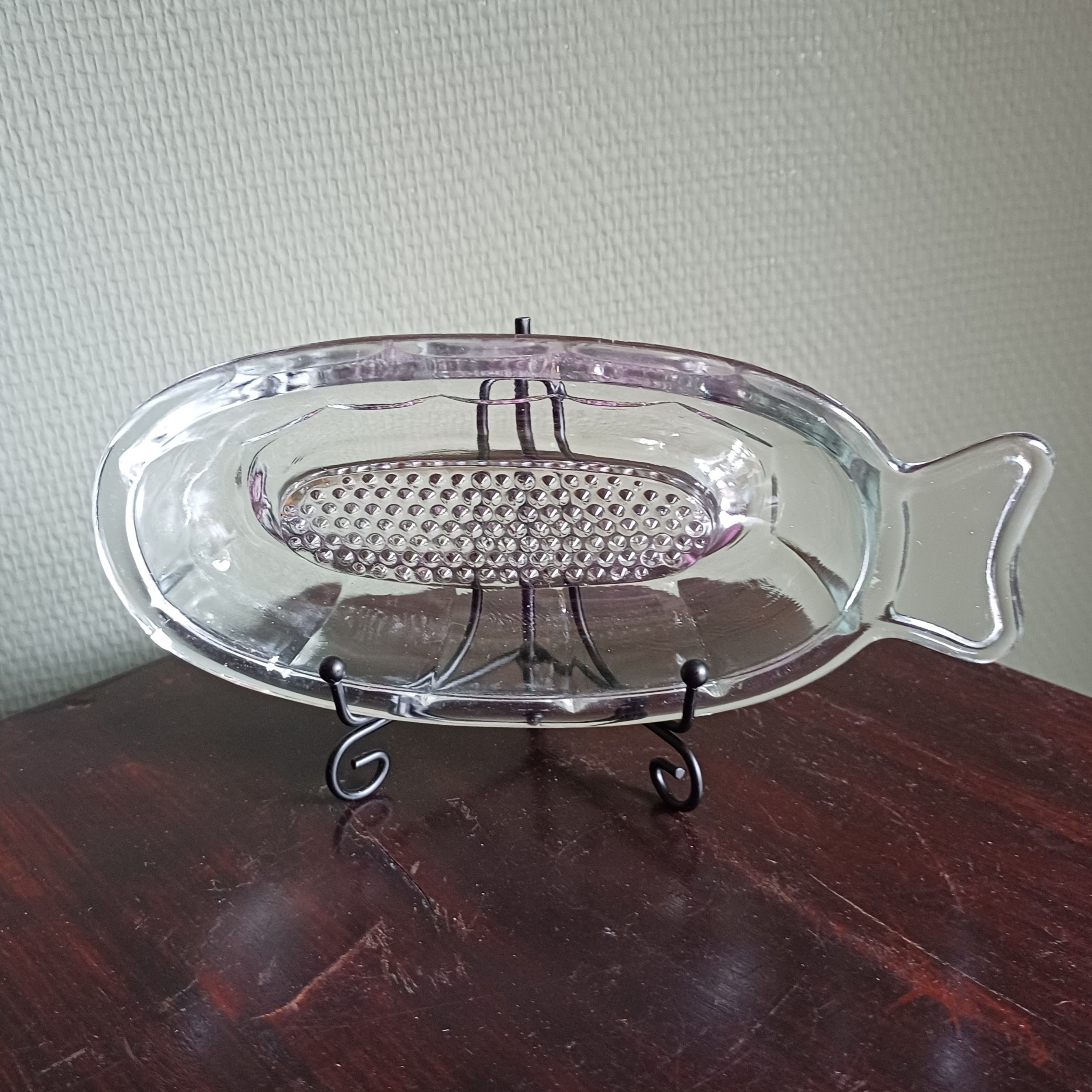 Made in Holland | Keukenrasp Appelrasp visvorm (lengte 18,5 | breedte 9,5 | hoogte 3,0 cm) bewerkt persglas | Brocante - kleine imperfectie