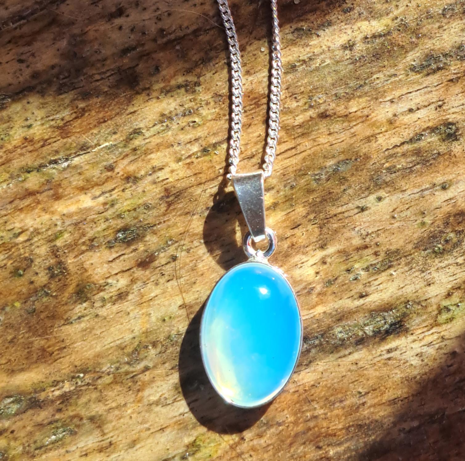 Opaline Pendant 