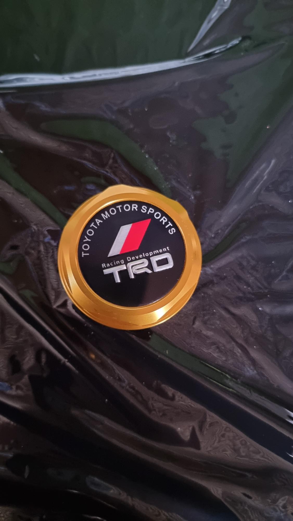 TRD OIL CAP YELLOW/GOLD