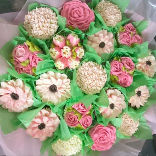2021 - Cupcake Bouquet Online Class