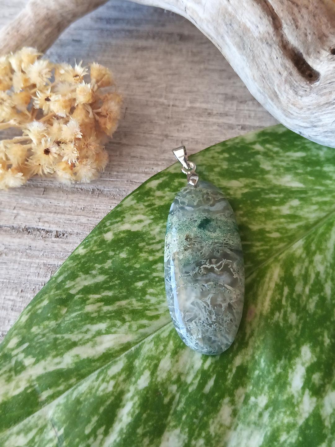 Pendentif en Agate Mousse naturelle 
