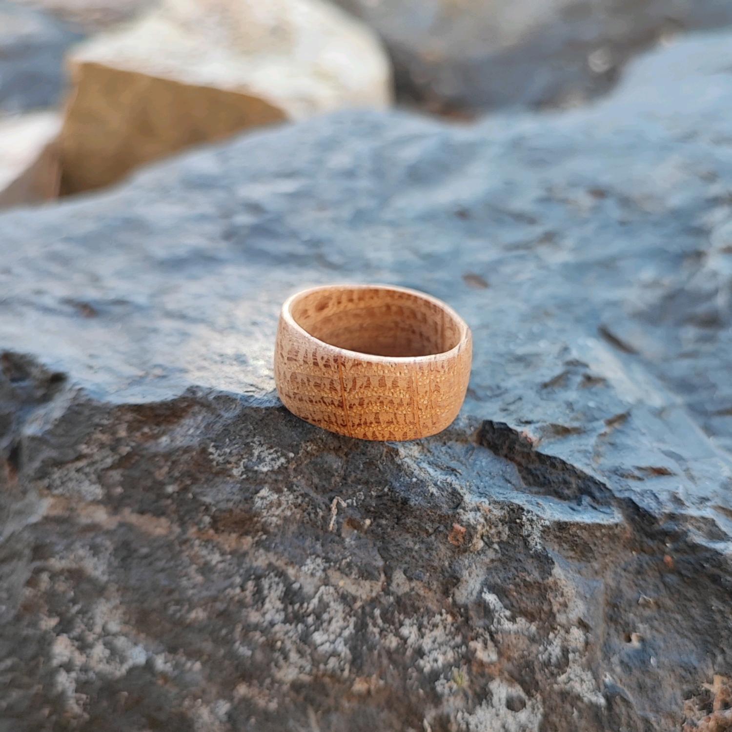 Bague en Bois de Chêne