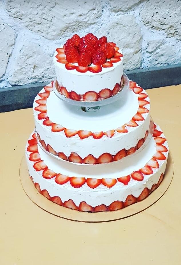 Piece Montée Fraisiers 