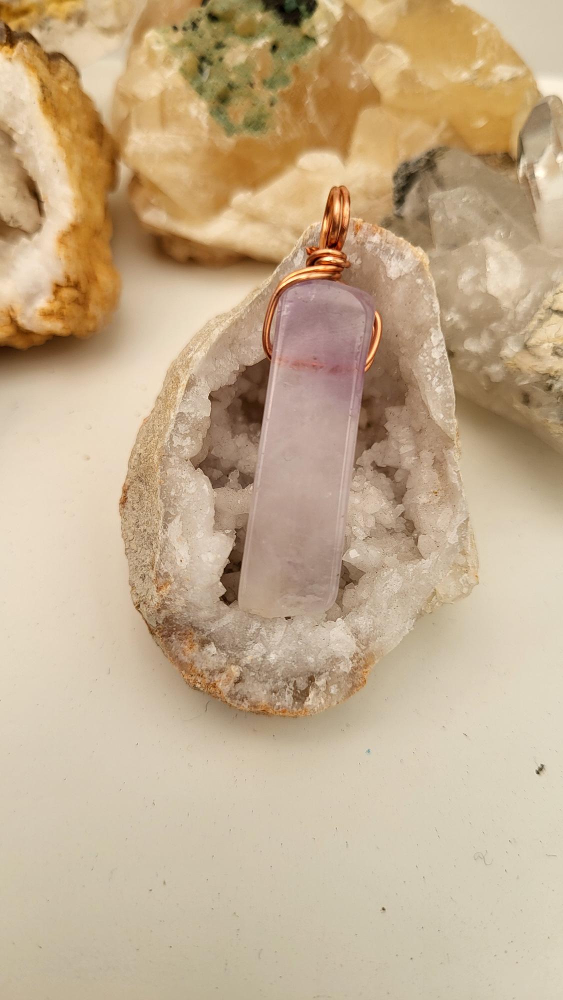 Morganite pendant - medium 