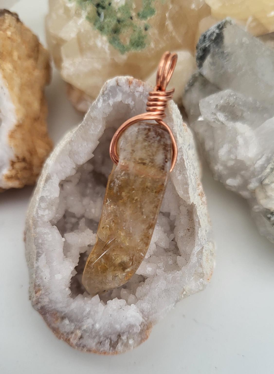 Citrine pendant - medium 
