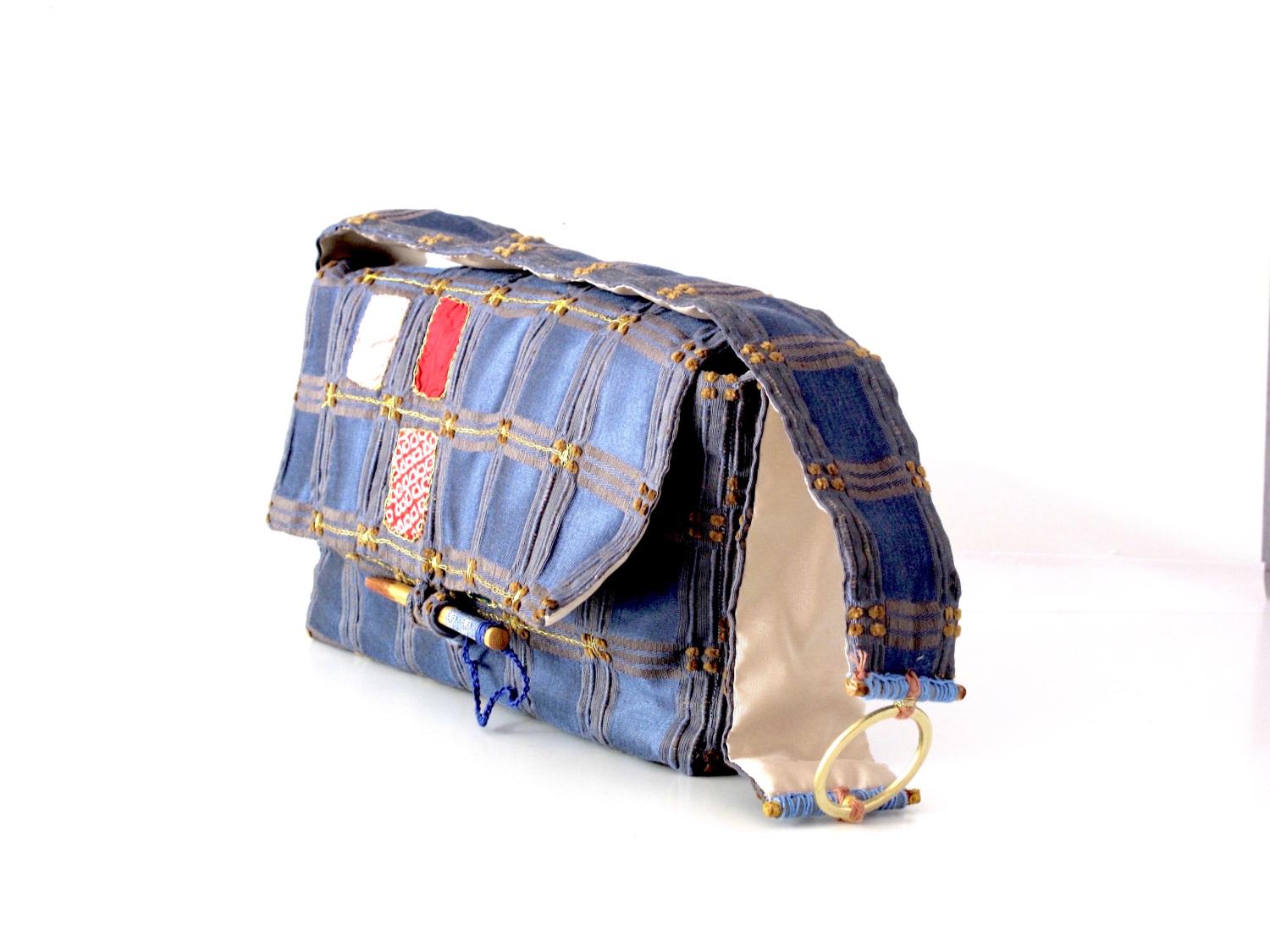 LBC005 HANDMADE PURSE 