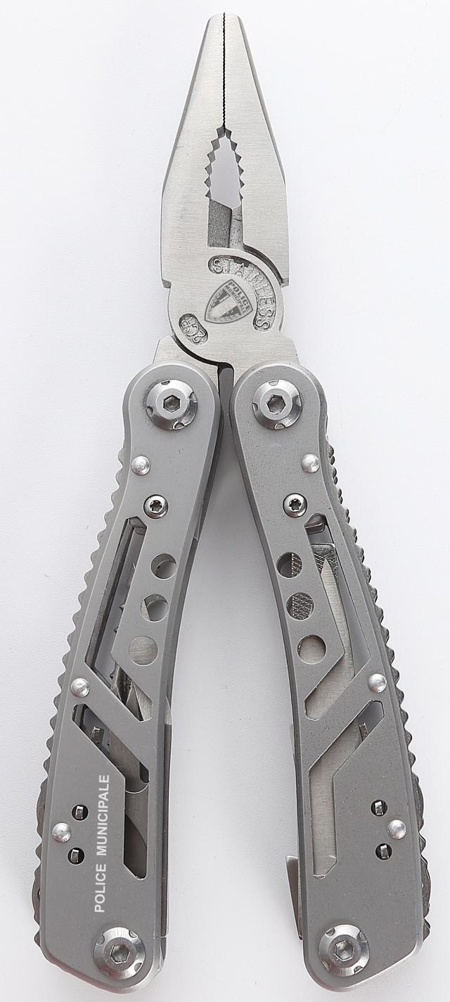 Outil multifonctions gravé Police Municipale