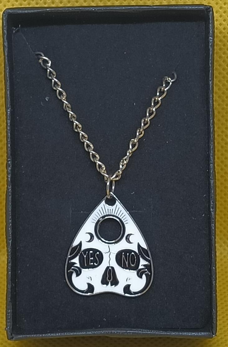 Enamel Black &amp; White Ouji Pointer Pendant Necklace.